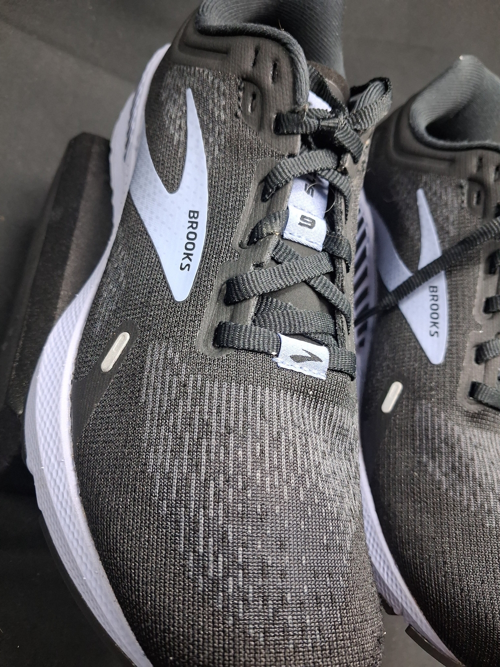 Brooks Launch GTS 9 Black And Purple Women’s Athletic Running Shoes. Size 7 - Picture 9 of 12